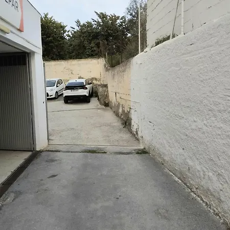Double In Shared With Parking *